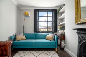 GuestReady - Top Floor Chic Camden Flat